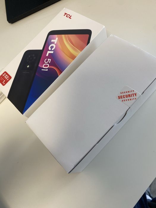 Telefon TCL 501 4G Dual Sim Prime Black NOU in cutie sigilat