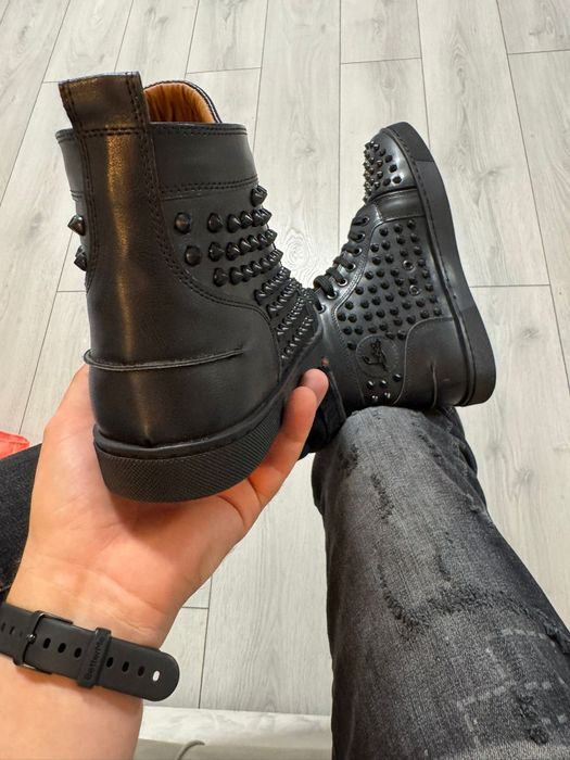 Adidasi Barbati Christian Louboutin Mid Full Negru!