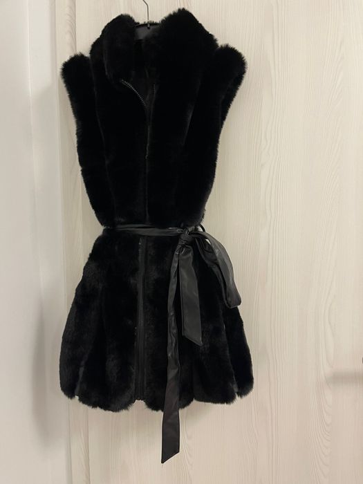 Vesta blana artificiala noua