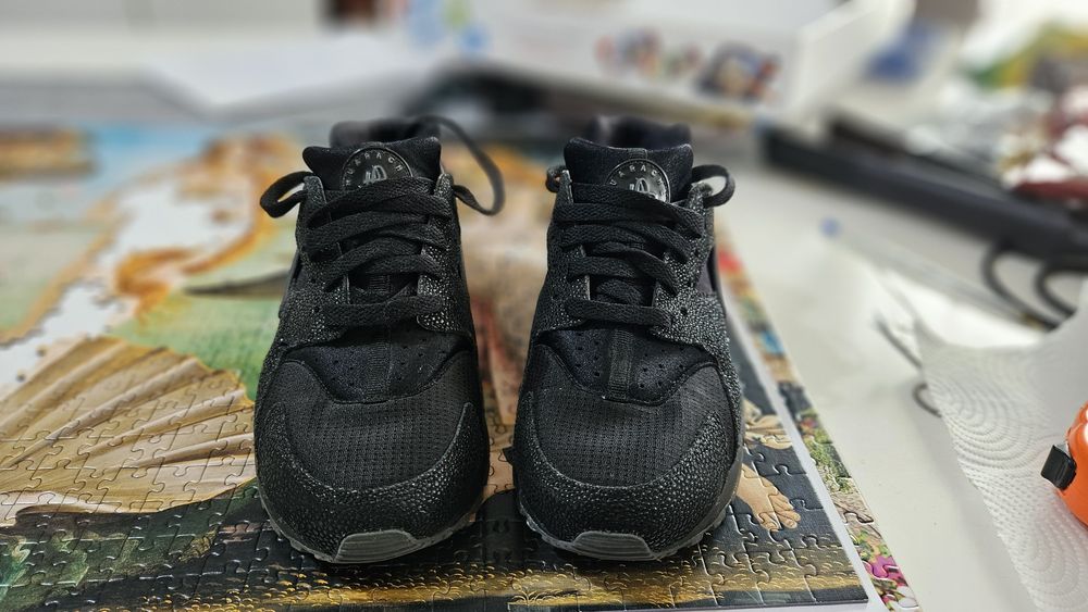 Adidaşi Nike Air Huarache Run ediție speciala