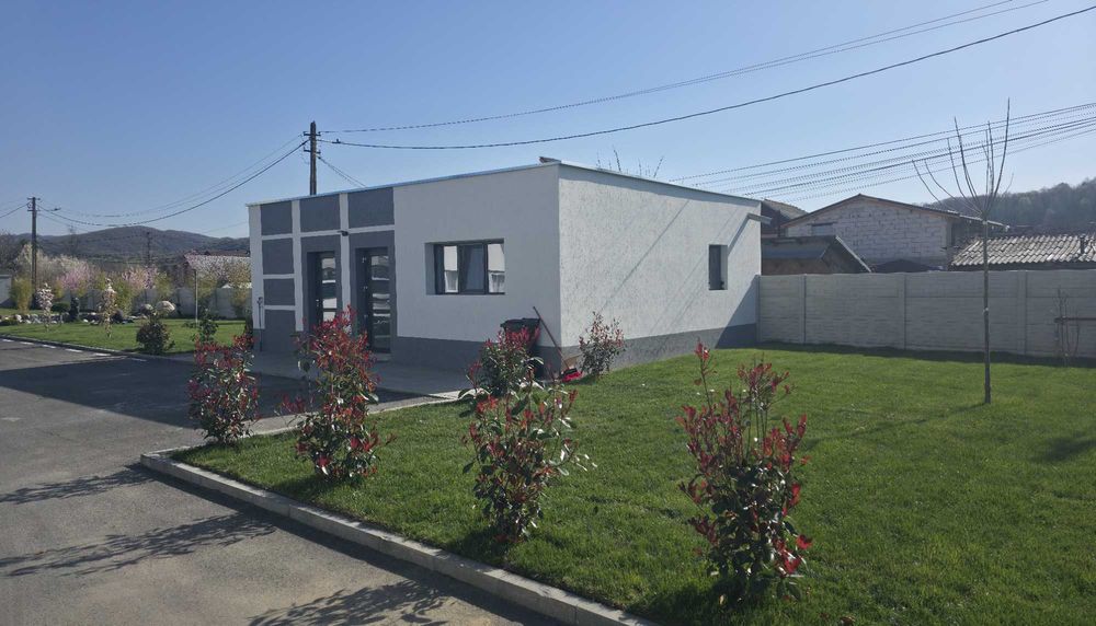 Cazare pentru muncitori/echipe la căsuțe – Condiții excelente, parcare și utilități incluse!