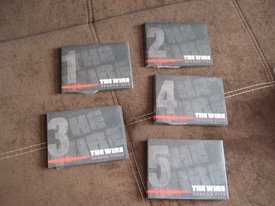 Наркомрежа The Wire всички сезони 1-5 на ДВД оригинал на английски