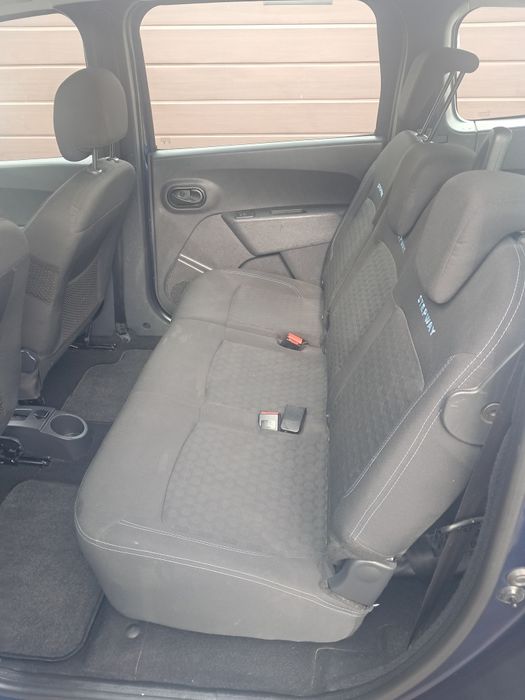 Dacia Lodgy Stepway 2017 motor 1.5 Diesel EURO 6 FARA AD BLUE