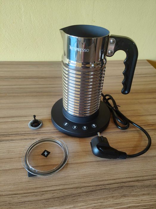Aparat spuma lapte Nespresso Aeroccino 4