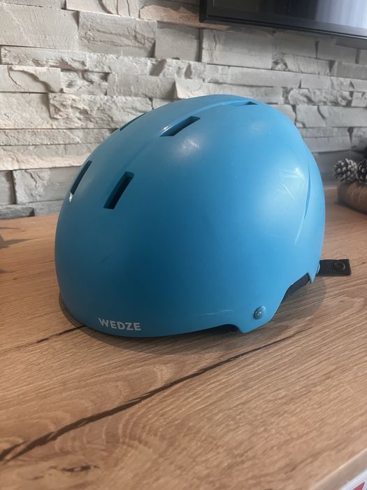 Детски ски обувки Lange, ски Atomic race, ски каски 2 броя