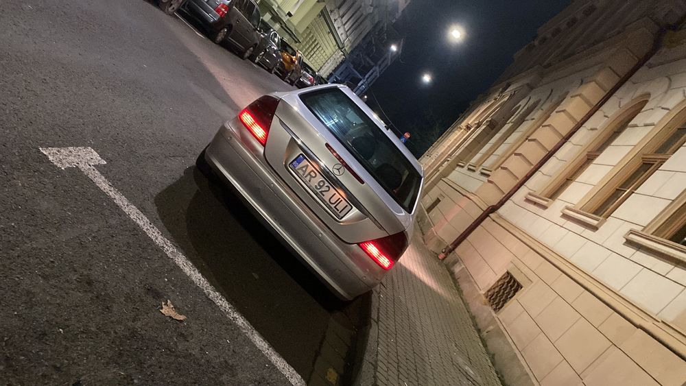 Mercedes Benz e220