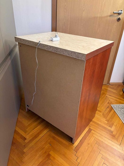 Comoda cu blat gros, in stare buna