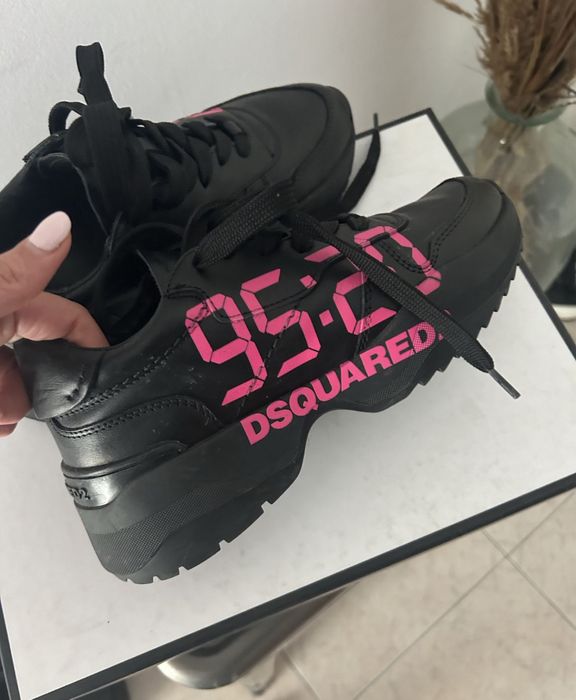 Оригинални дамски Dsquared ot yoxx,нови