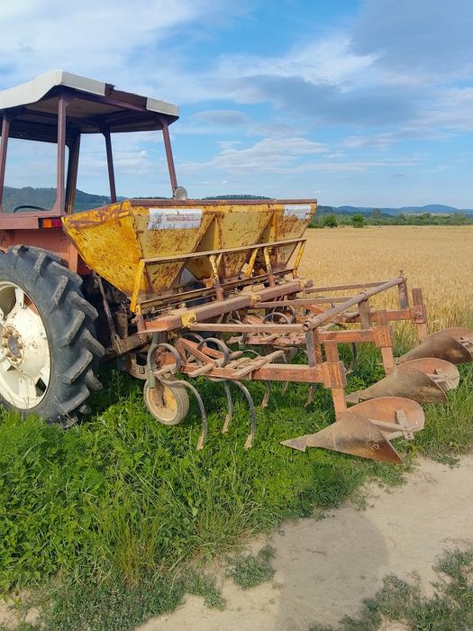 Prășitoare porumb cu fertilizare și bilonare