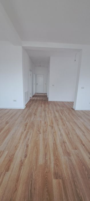 Vand casa individuala