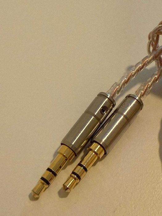 Cablu Audio Balansat Custom XLR 4-Pin la Dual 3.5mm