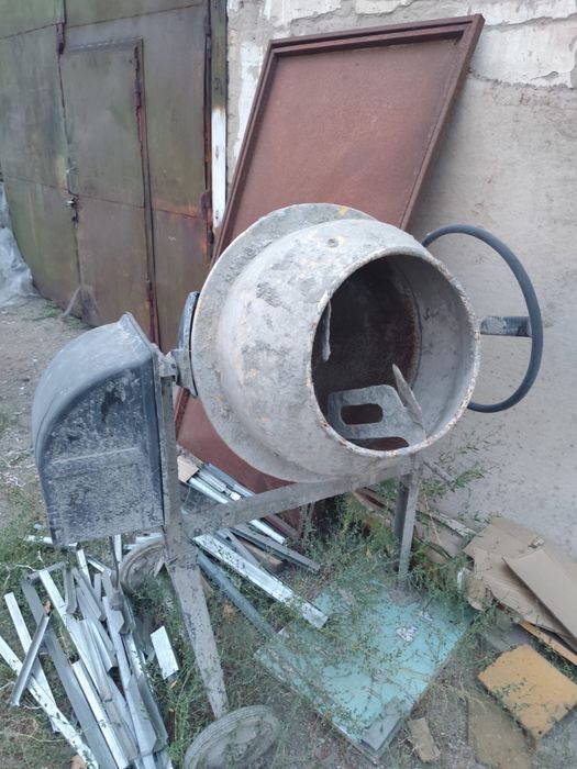 Продам бетонамешалку