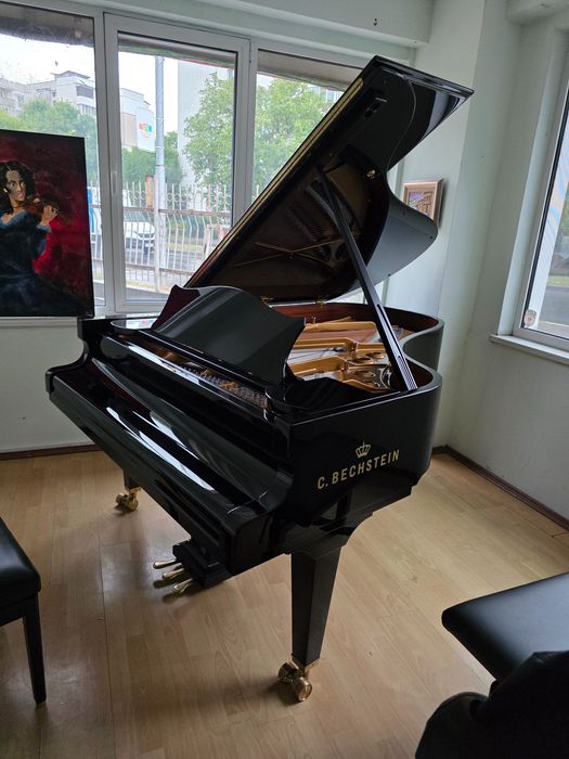 Роял C. BECHSTEIN Concert  – Като нов