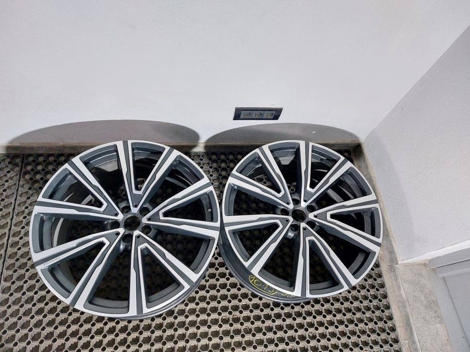 o janta 22 orig bmw x5 g05 / x6 g06 / x7 g07 individual 746 9,5J 10,5j
