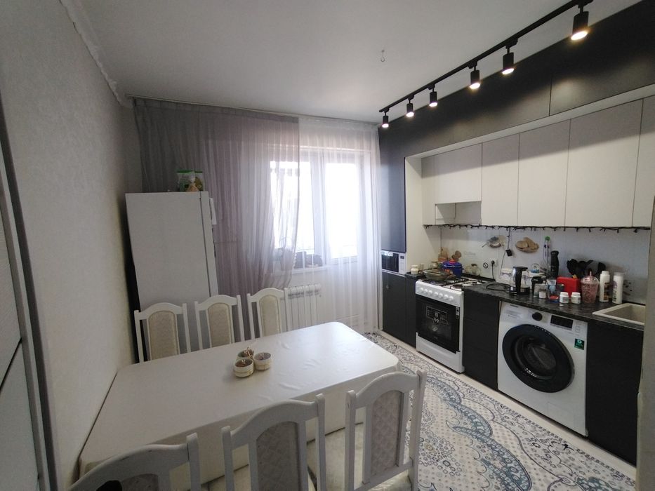 Продам 1 ком квартиру на Батыс 2
