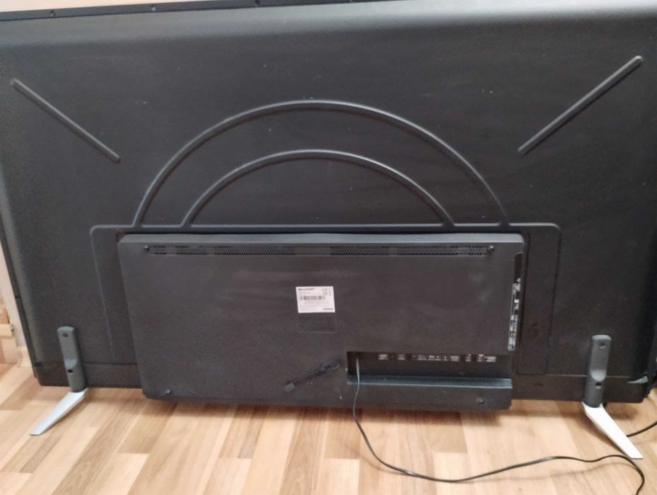 Телевизор Sharp 55"