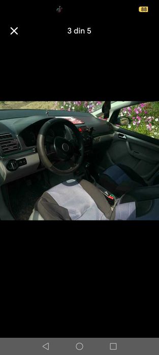 Se vinde Volkswagen Touran,2.0 TDI 140 CP in stare impecabila atât estetic atât și mecanic aștept mesaj pentru mai multe detalii