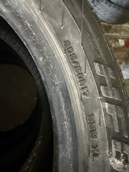 Продам шины в комплекте