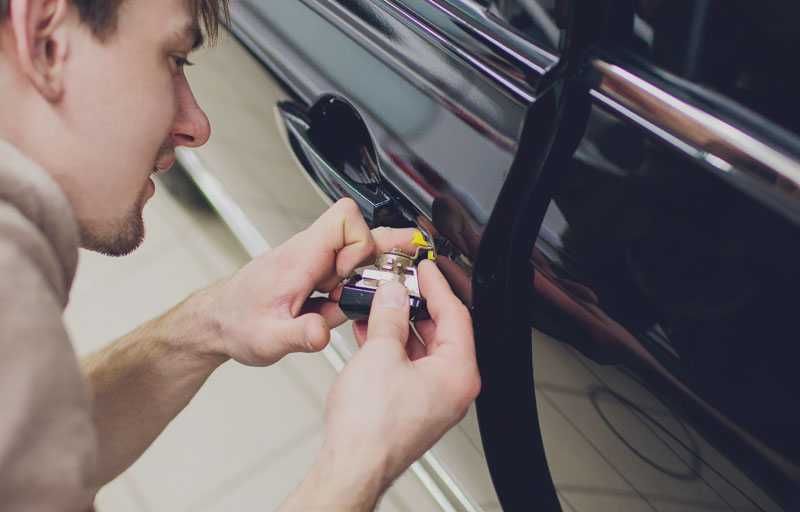 Deblocari auto Bistrita,chei auto!!!