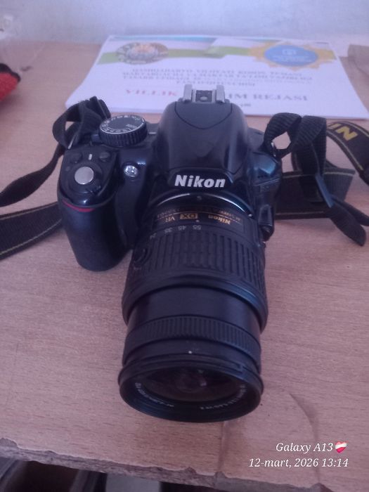 NIKON 3100 D. Tezda sotiladi 600 ming