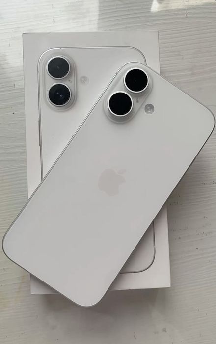 iPhone 16 white colour