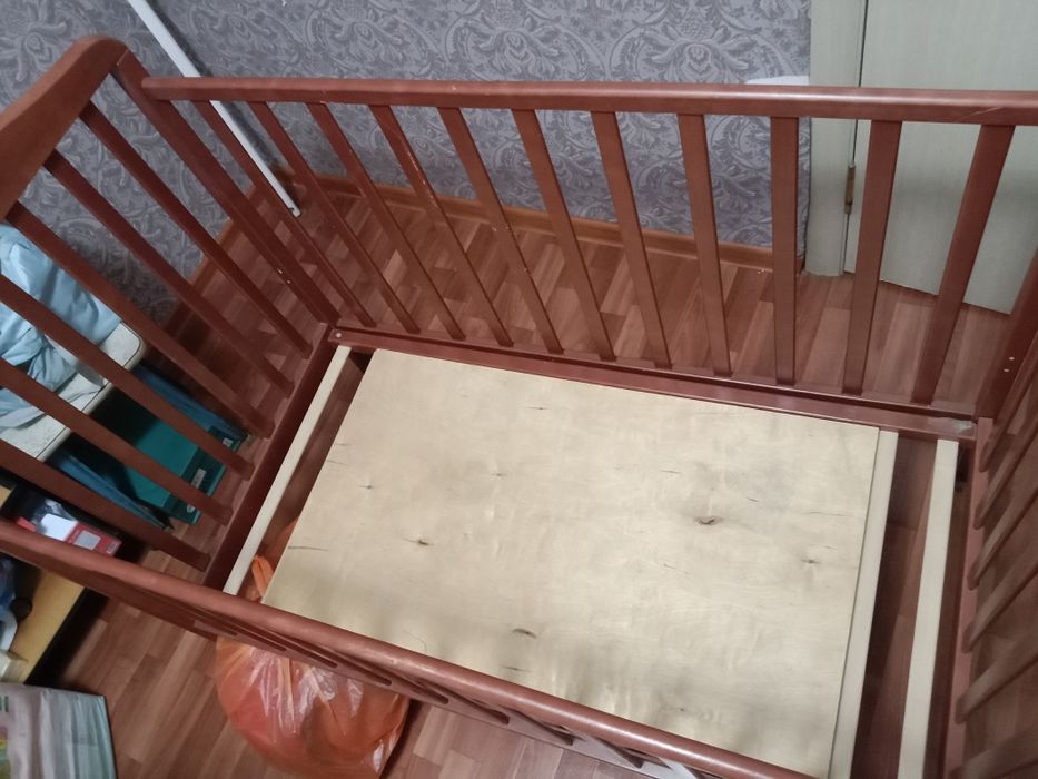 Детская кроватка б/у