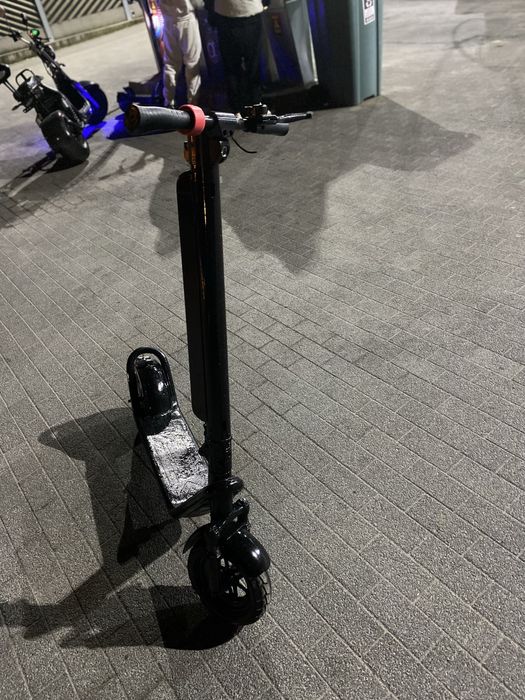 „ trotineta electrica Akai infyni pro-autonomie mare,stare foarte buna ”