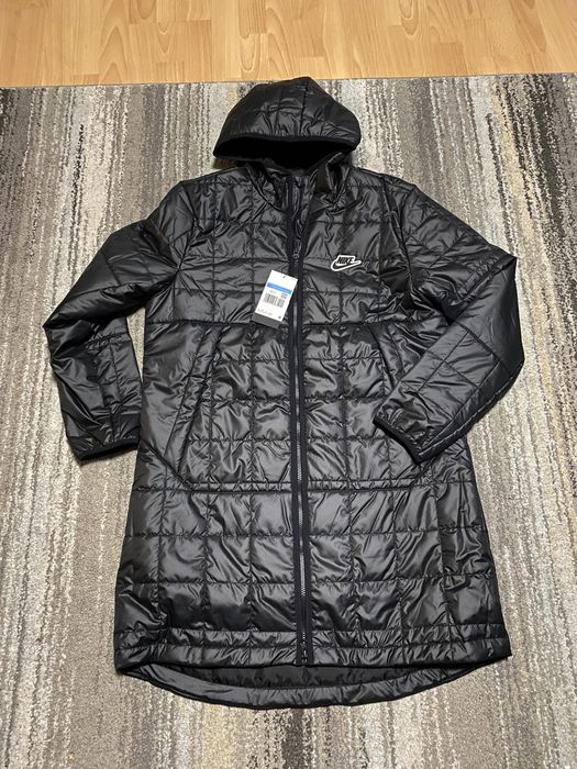 Geaca Nike noua cu eticheta / de barbati