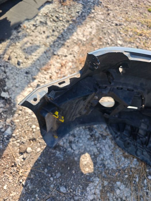 Предна броня Audi A5 8W B9 здрава без мн забележки LX7L