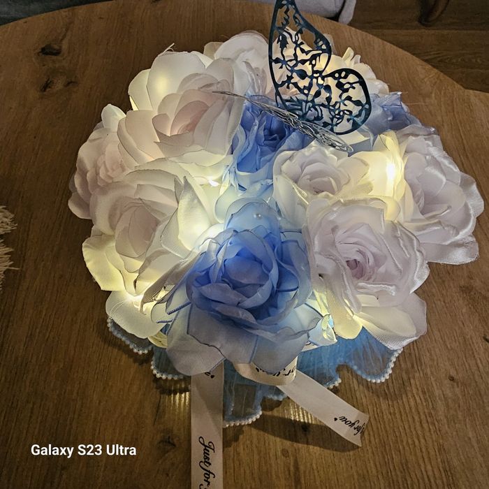 Букети от вечни рози