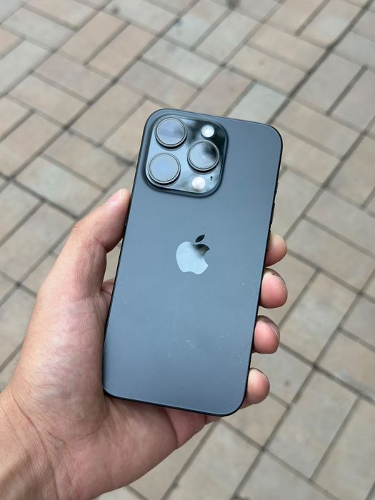 Срочно продам IPhone 15 Pro 128 Gb ,в идеале !