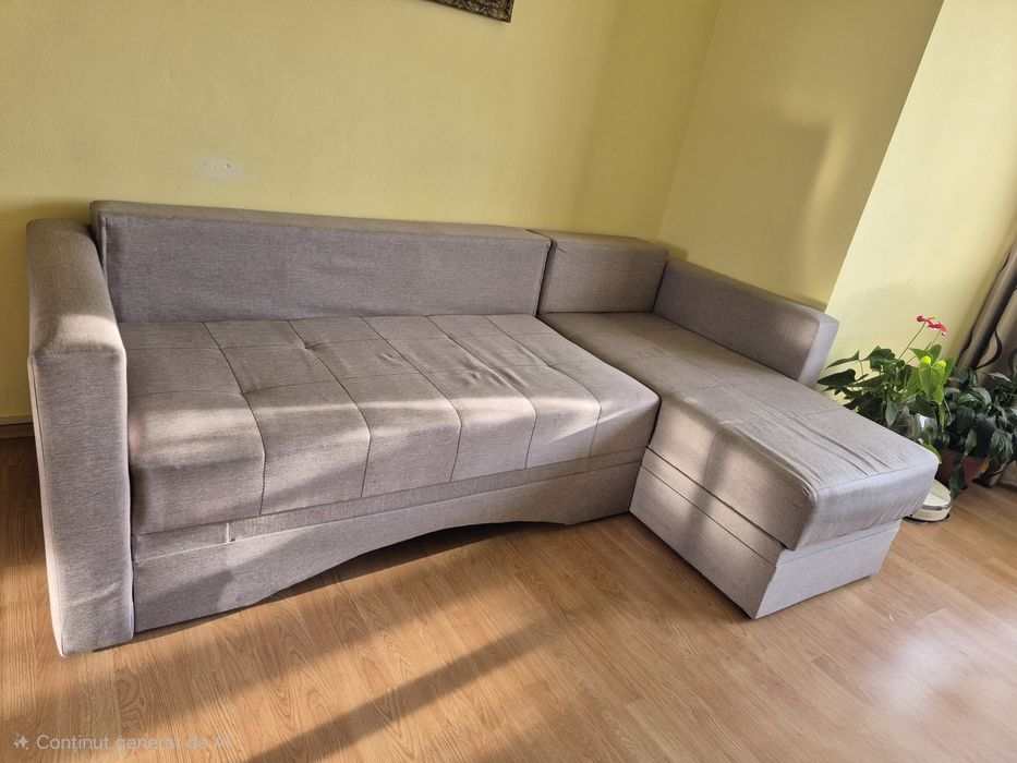 Coltar extensibil cu ladă pentru depozitare