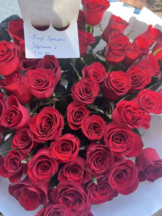 Цветы,свежий 51шт роза
