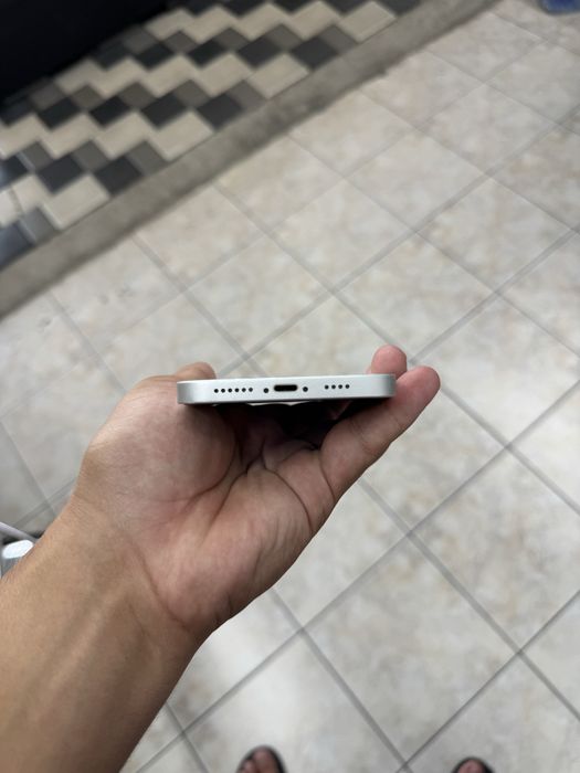 Iphone 11  17 pro korpusda