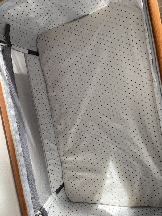 Продам кроватку манеж