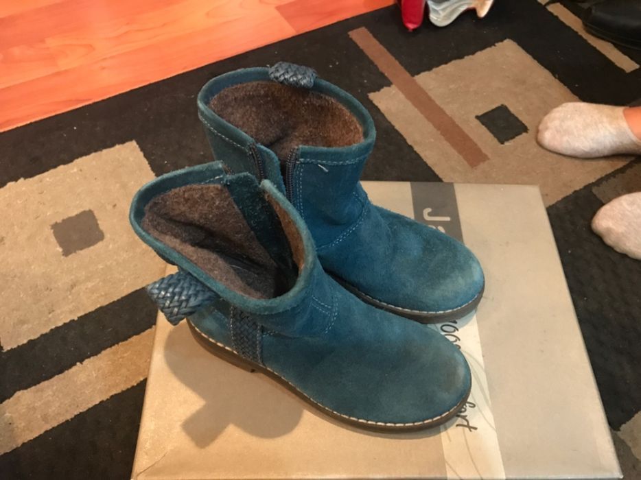 Ботинки на девочку