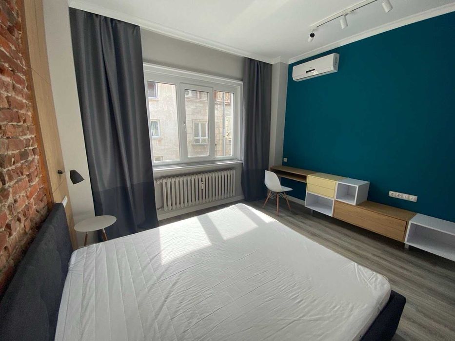 Дава се под наем Двустаен апартамент в София, Център - 70 кв.м за 548.25 € - Снимка #2