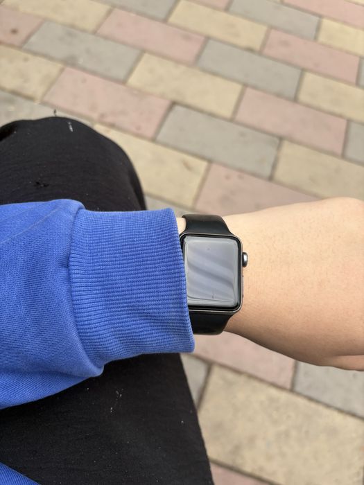 Продам Apple Watch 3 series