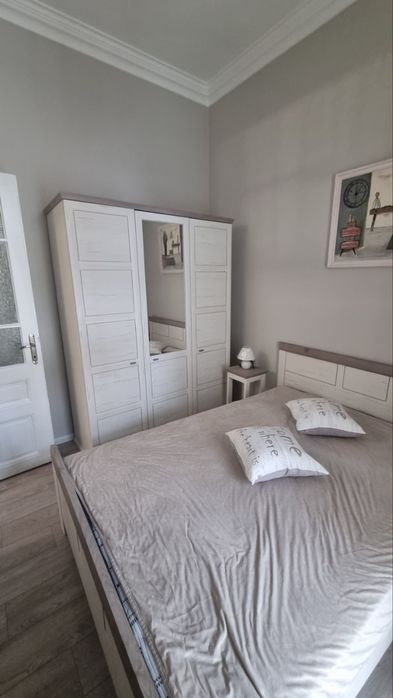 Дава се под наем Тристаен апартамент в Пловдив, Център - 90 кв.м за 765 € - Снимка #10