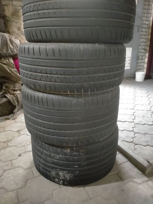 Продам комплект летних шин. Continental
