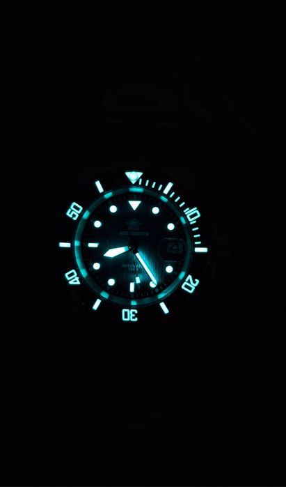 Nou! Ceas automatic, diver, mecanism Seiko.