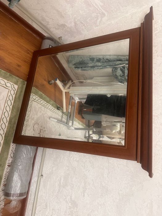 Зеркало деревянное