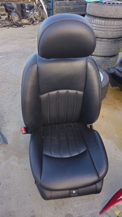 interior scaune piele neagra Mercedes CLS W219 Facelift scaun sofer