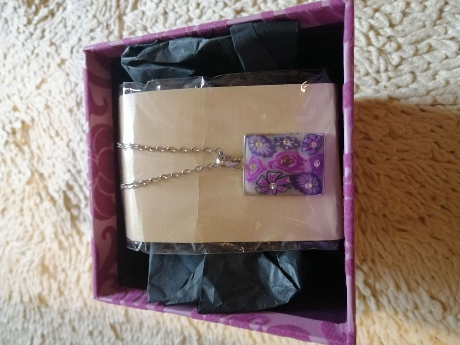 Ново бижу в подафъчна кутия