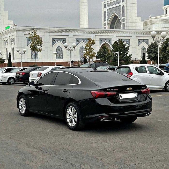 Срочно!!! продаётся машина Malibu Premer