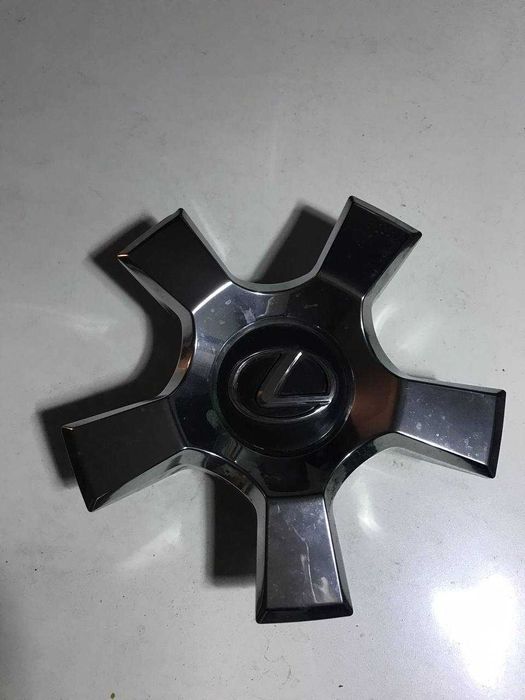 Колпак на Лексус