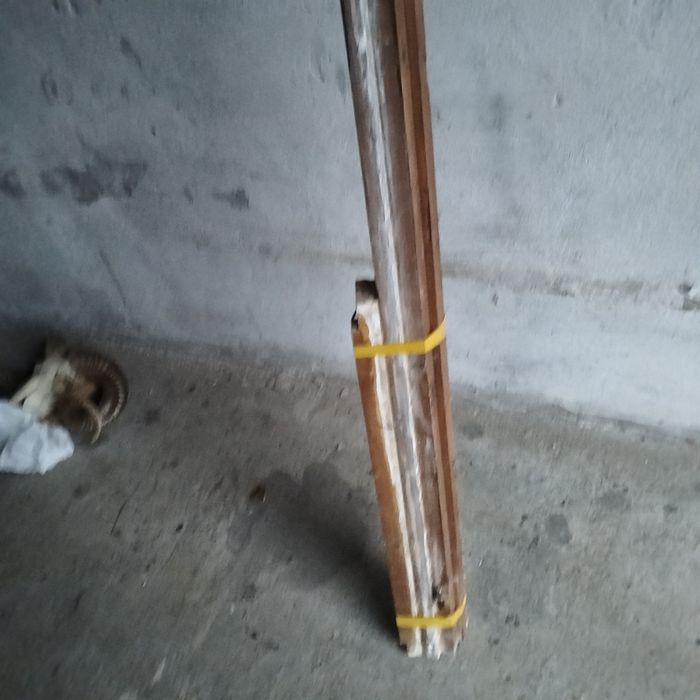 Vind două  uși de  interior