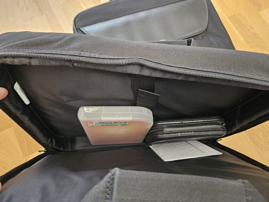 Geantă laptop 2buc modele diferite