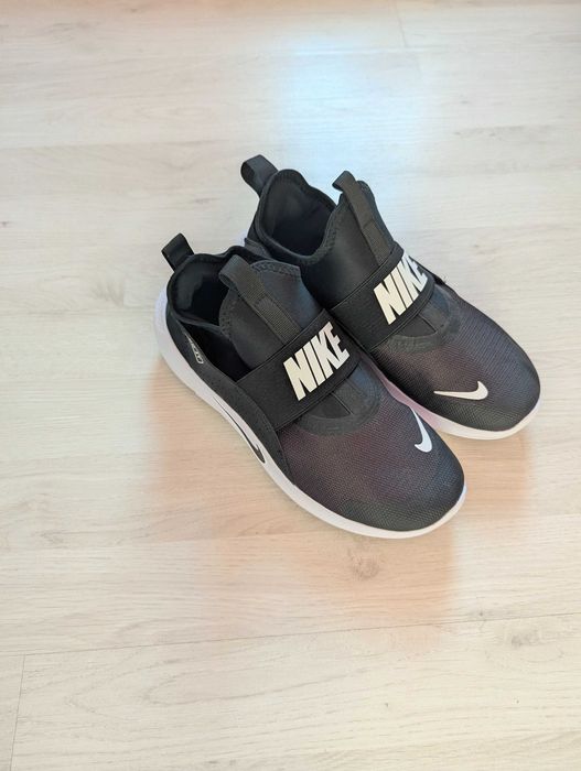 Vand Nike