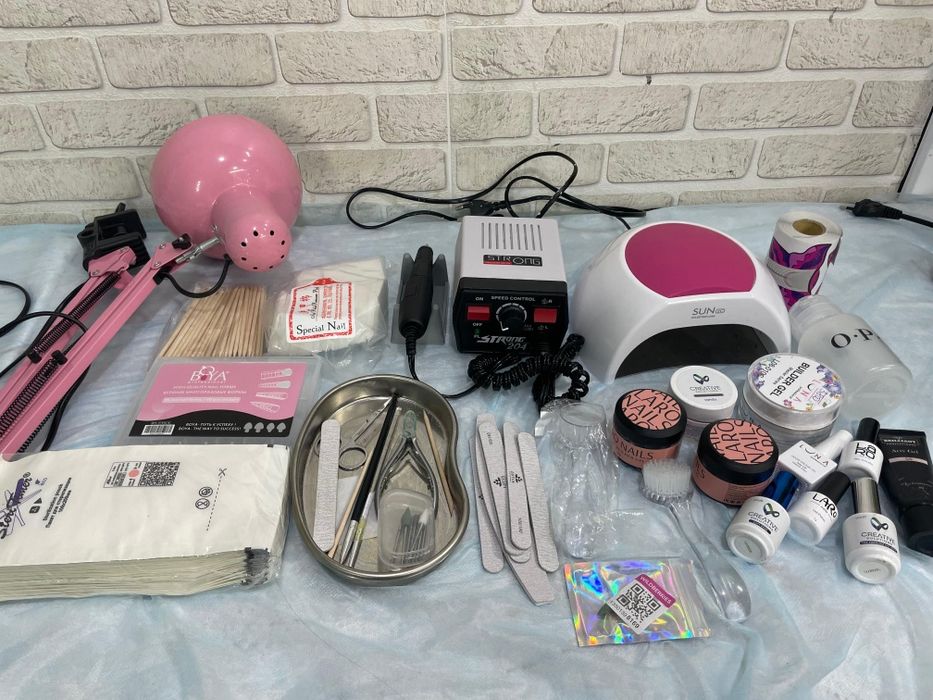 Продам маникюрный набор